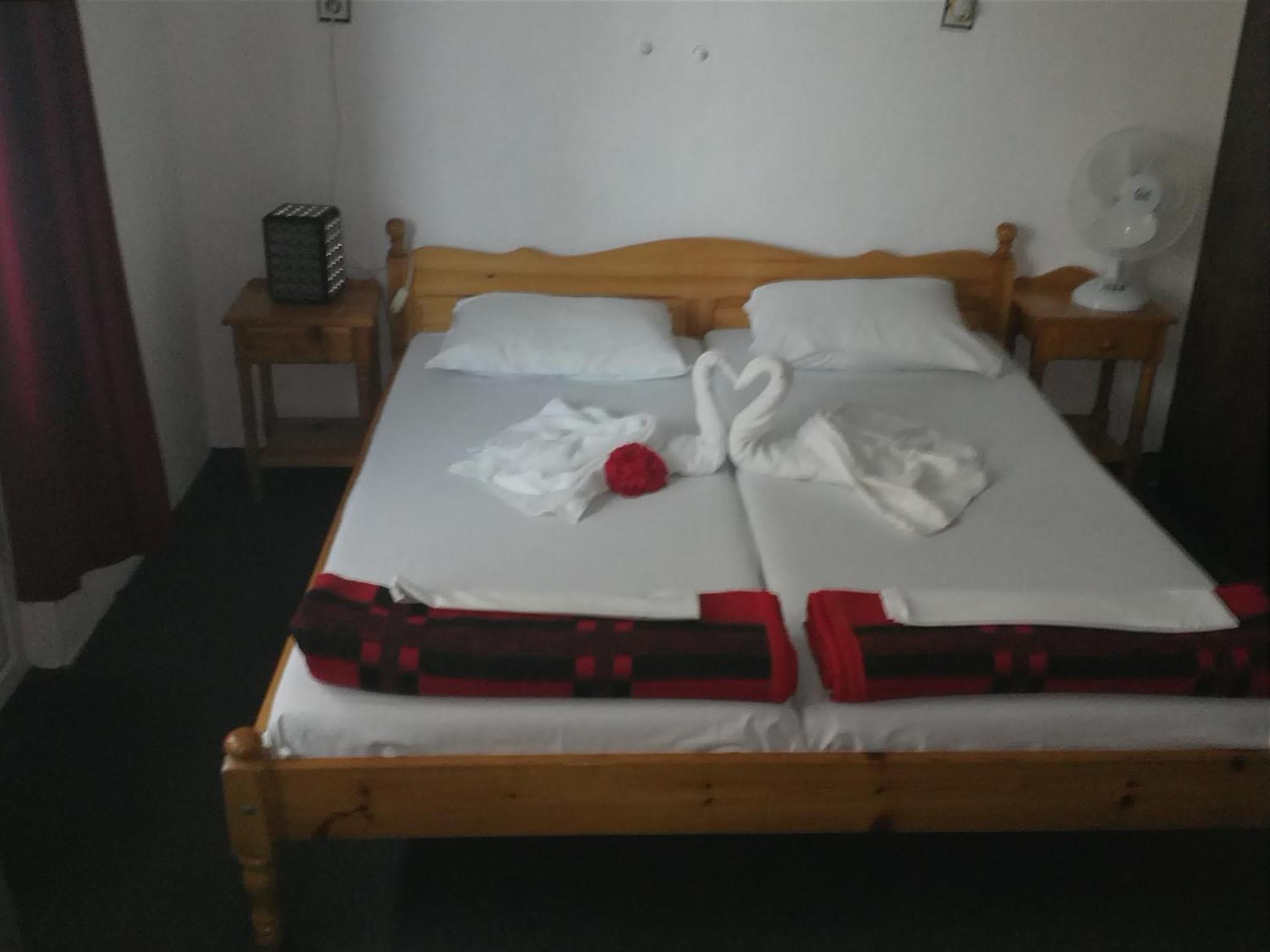 Guest House Drazhev ออบซอร์ ภายนอก รูปภาพ