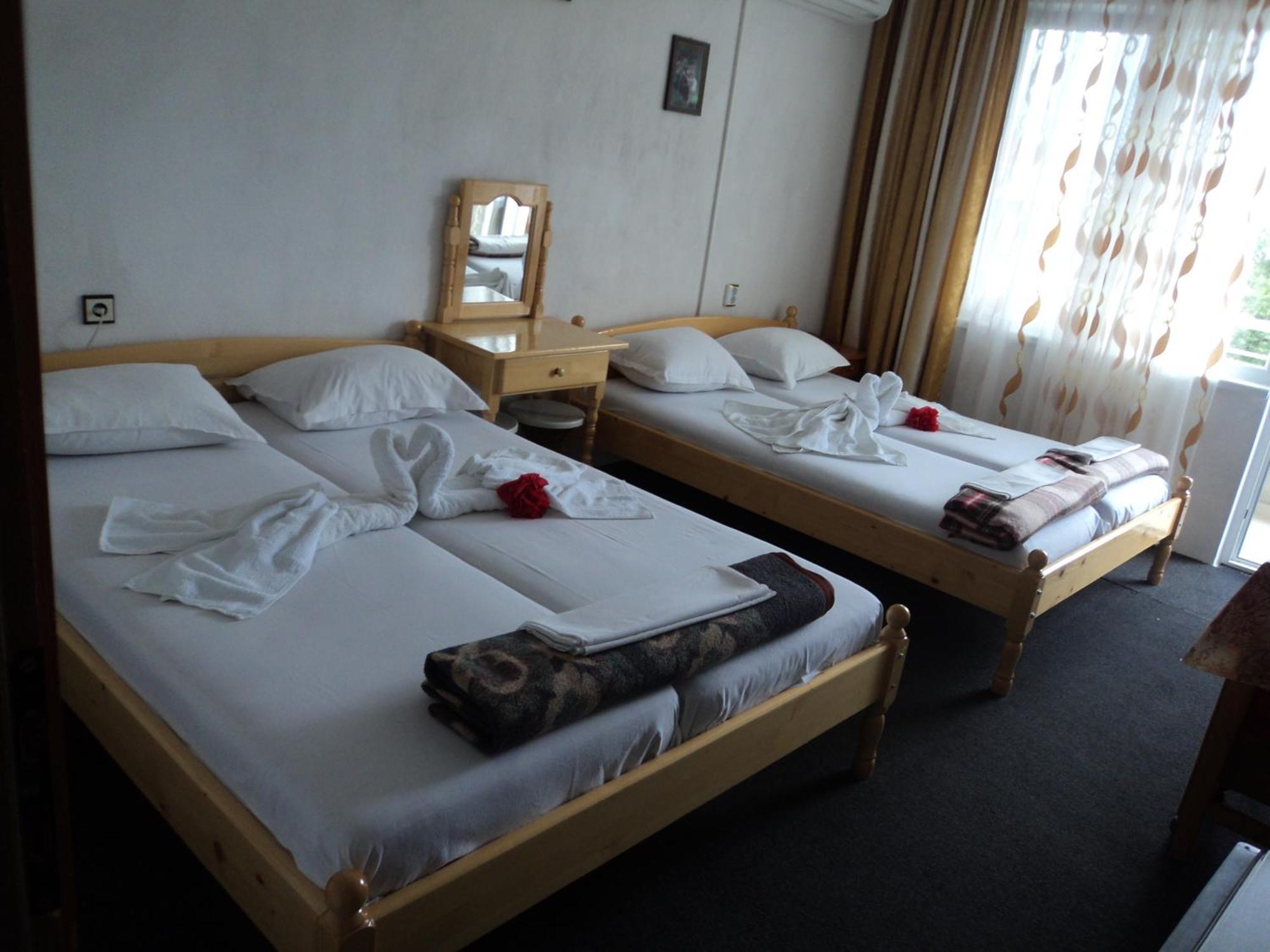 Guest House Drazhev ออบซอร์ ภายนอก รูปภาพ
