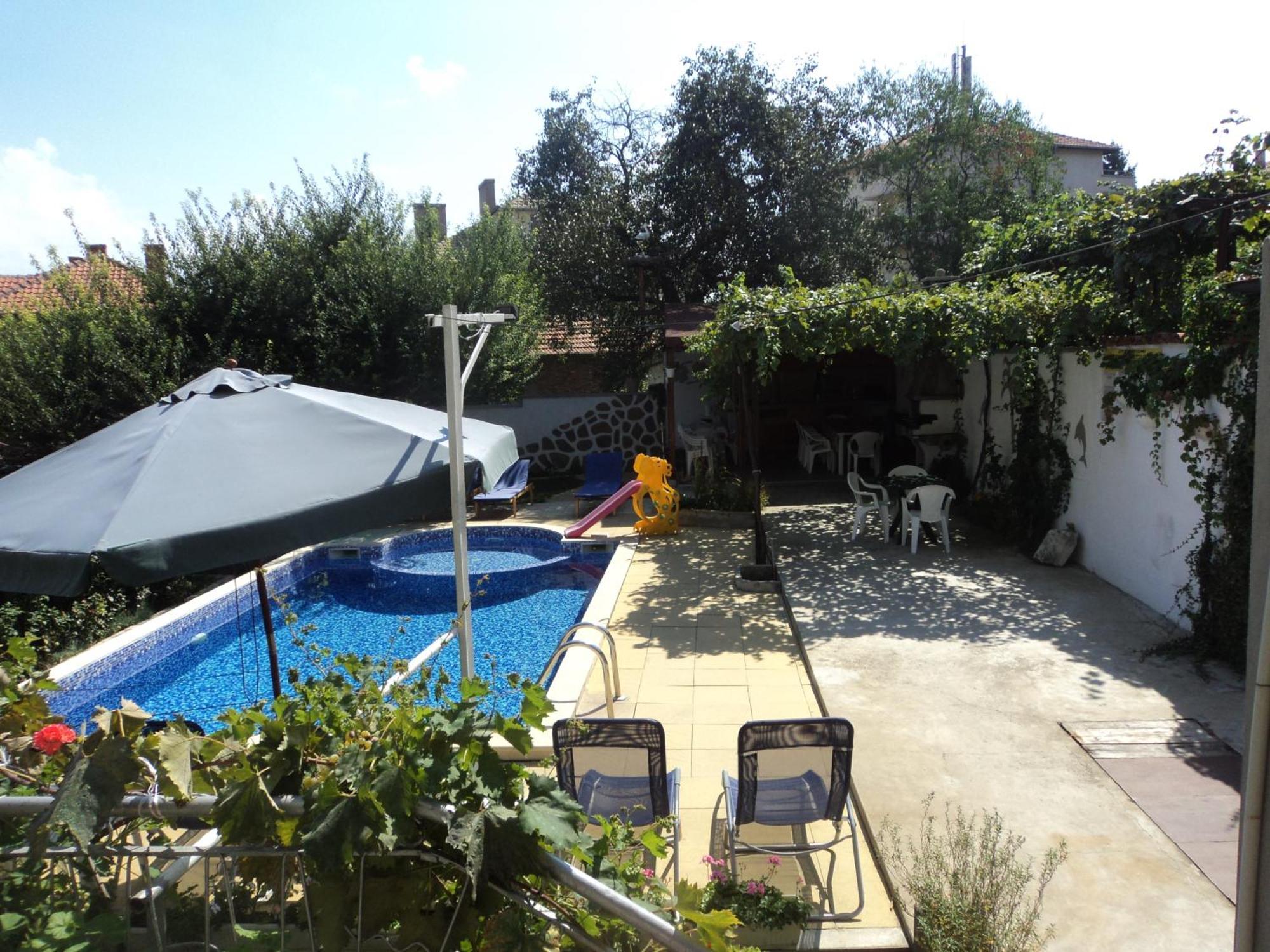 Guest House Drazhev ออบซอร์ ภายนอก รูปภาพ