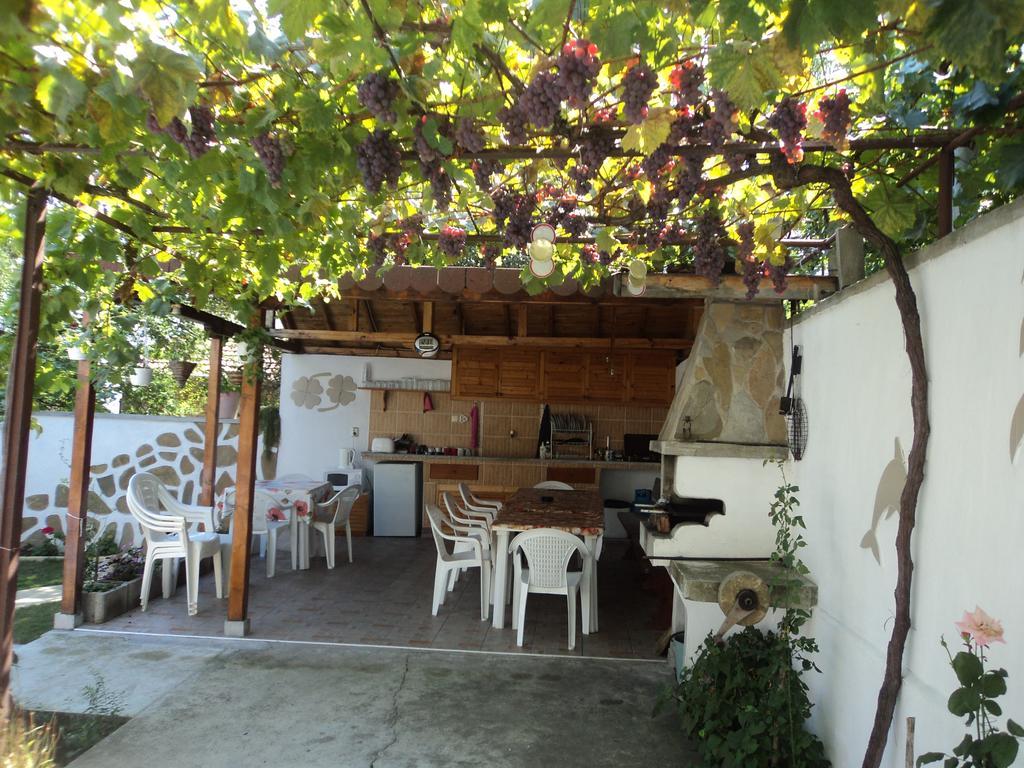 Guest House Drazhev ออบซอร์ ภายนอก รูปภาพ